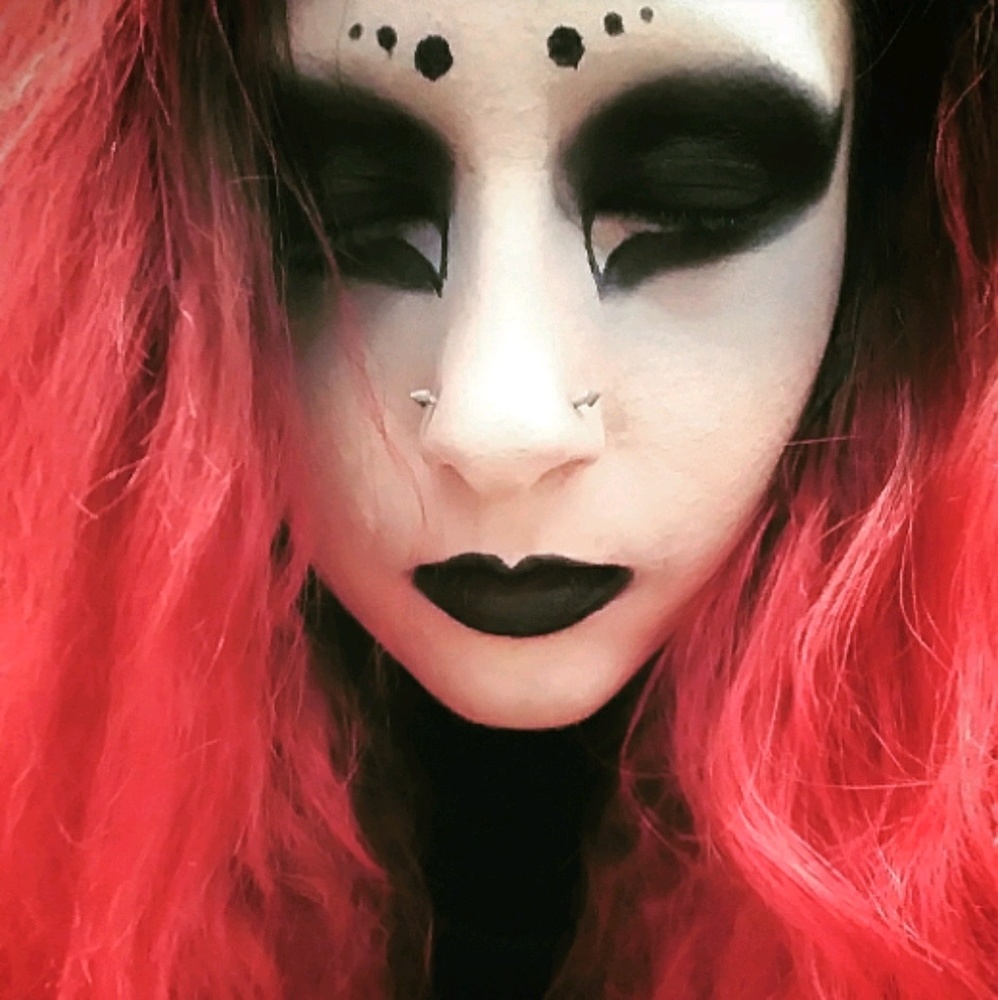 Meet your Posher, Raven